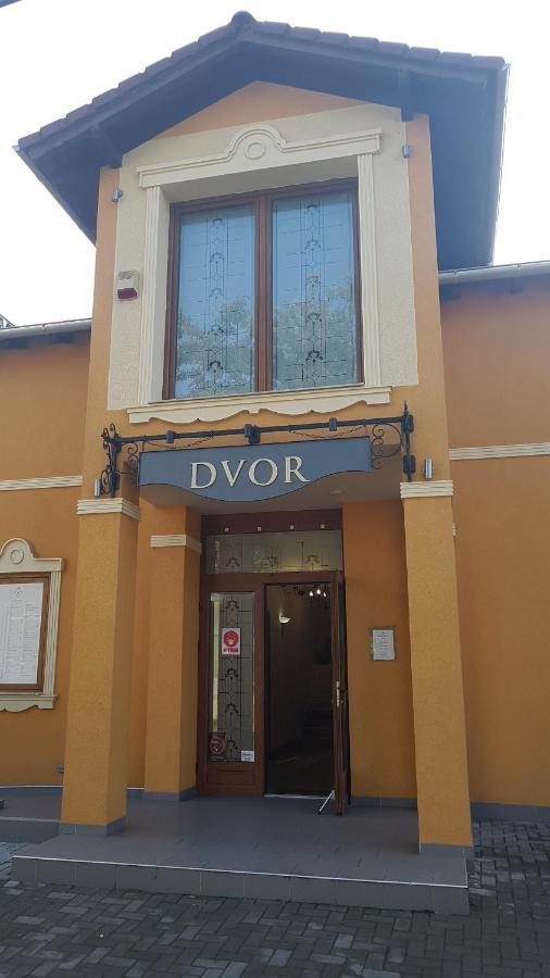Vila Dvor Subotica Ngoại thất bức ảnh